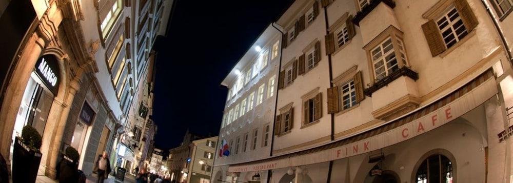 Residence Fink Central Apartments Bolzano Exterior foto