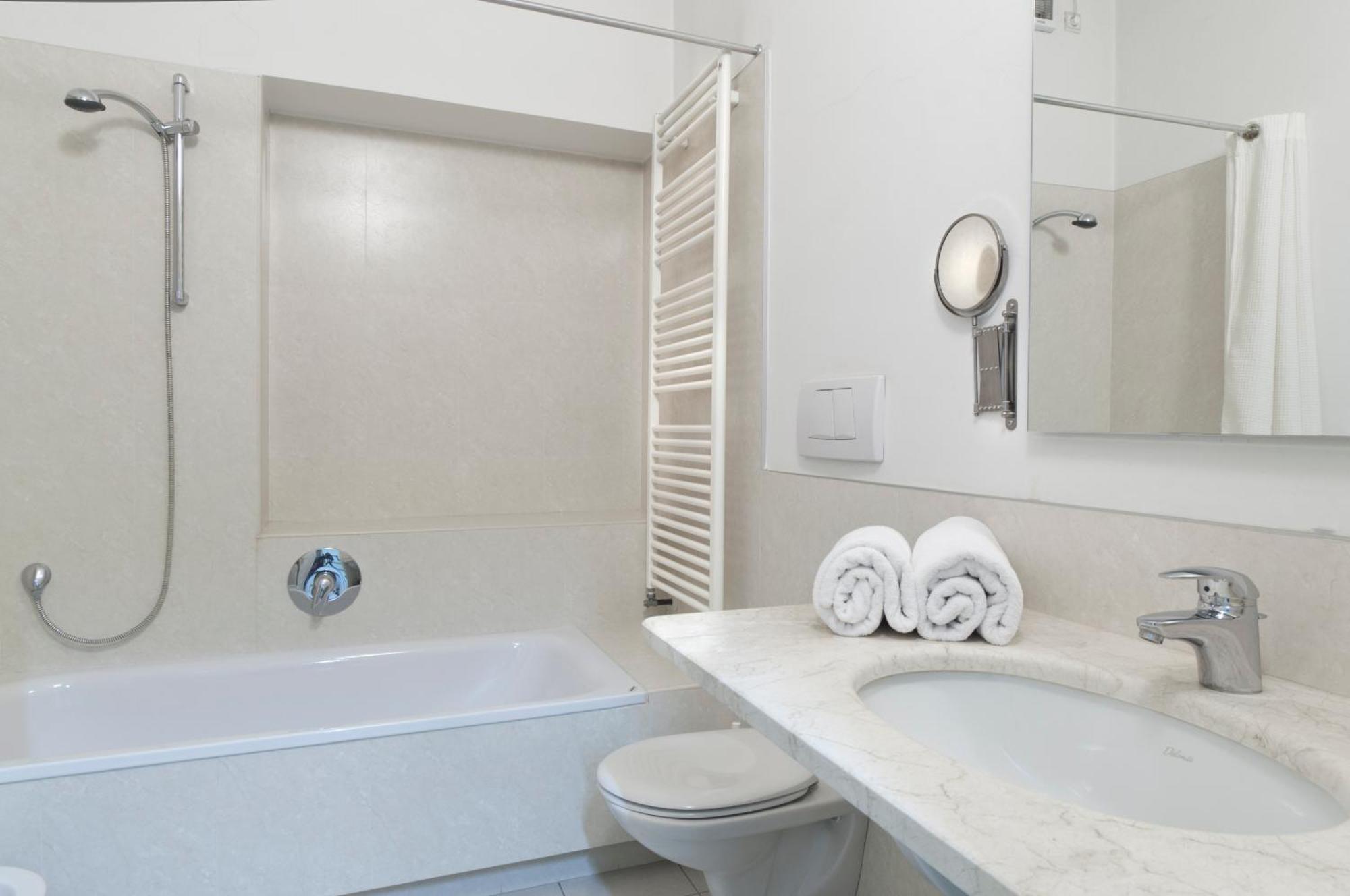 Residence Fink Central Apartments Bolzano Exterior foto
